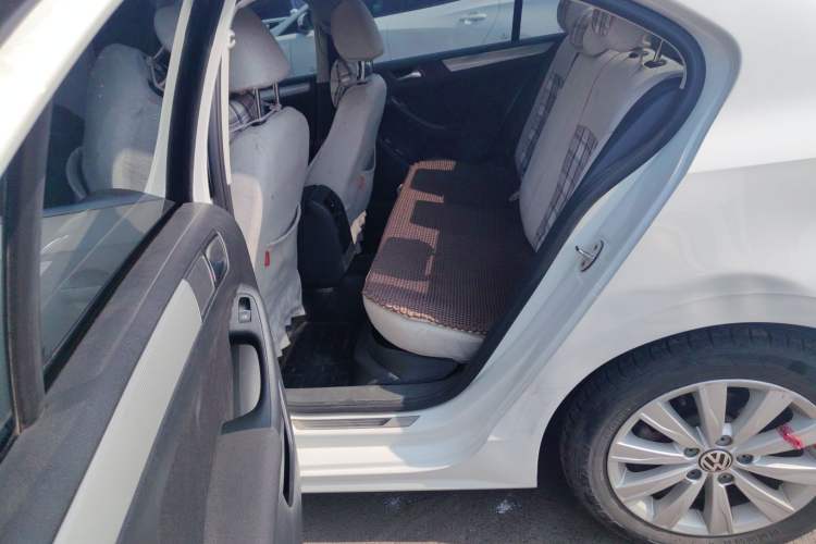 Used Volkswagen Sagitar 2014 Revised Version 1.6L Automatic Leading Edition