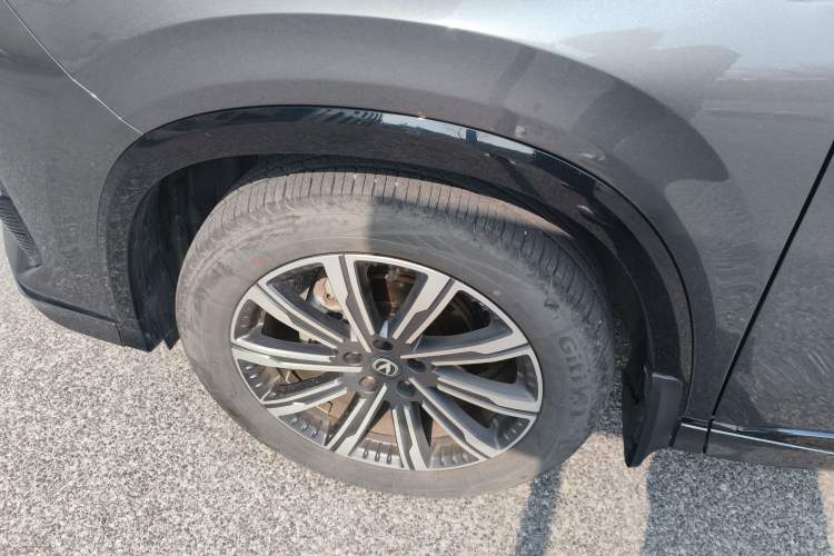 Used CHANGAN CS75 PLUS 2024 3rd Generation Champion Edition 1.5T Intelligent Drive Dynamic Model