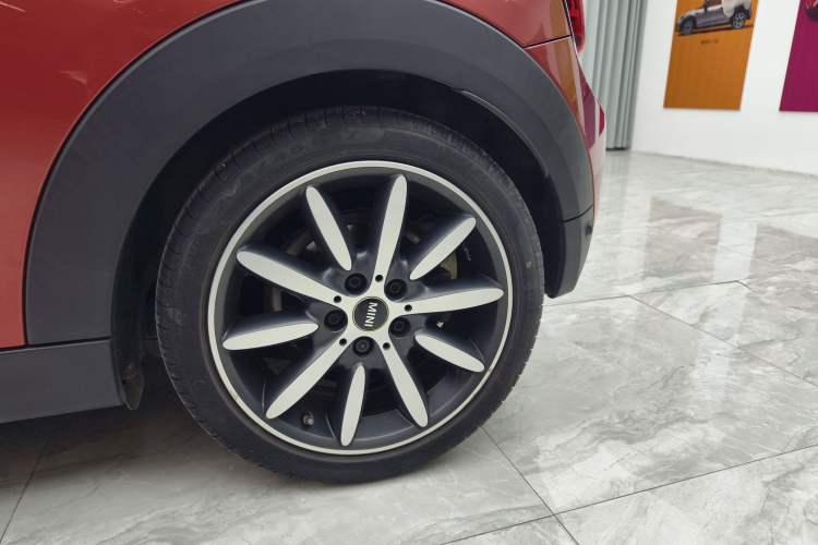 Used MINI 2020 1.5T COOPER Three-Door Midnight Red Limited Edition
