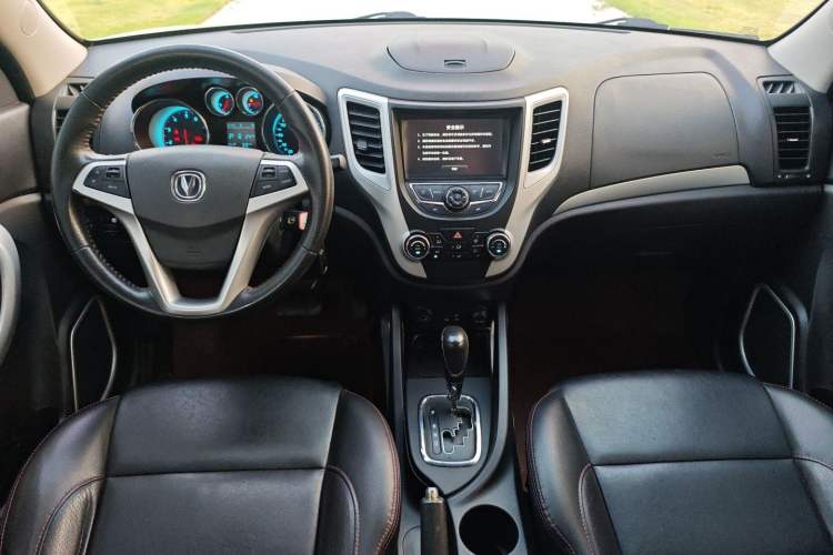 Used Changan CS35 2015 1.6L Automatic Luxury Model China IV Standard
