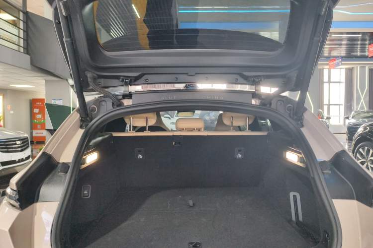 Used Nio ET5T 2024 75kWh Touring Trunk