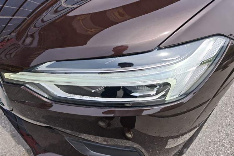 Used Volvo XC60 2019 T5 4x4 Smart Edition China V Standard Left Front Headlight