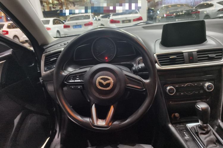 Used Mazda 3 Axela 2017 Sedan 1.5L Automatic Luxury Model Emission Standard China V Steering Wheel