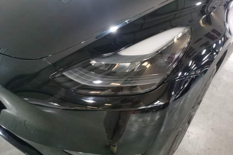 Used Tesla Model Y 2024 Long-Range All-Wheel-Drive Version