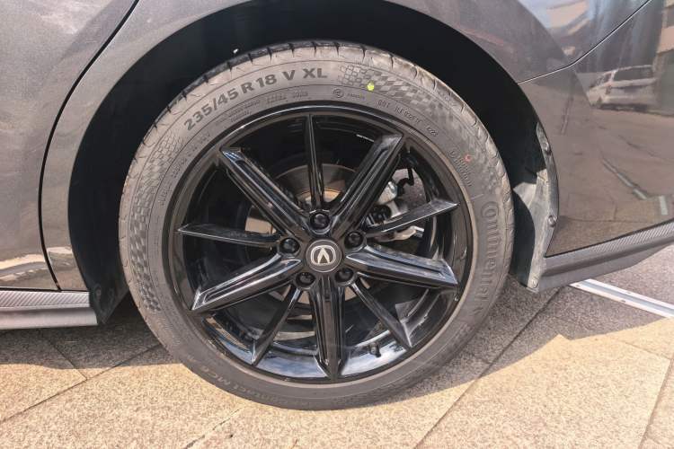 Used CHANGAN UNI-V 2023 1.5T Prestige Model
