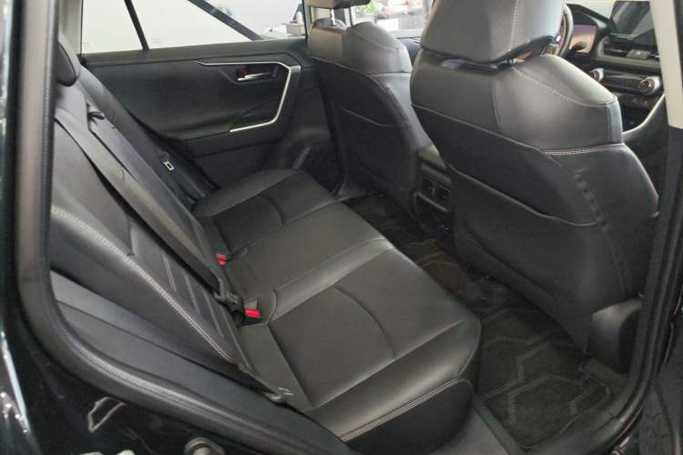 Used Toyota RAV4 2023 2.0L CVT Two-Wheel Drive Fashion Plus Edition