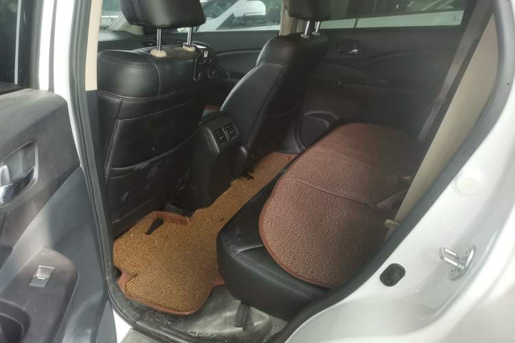 Used Honda CR-V 2015 2.0L two-wheel drive Fashion Edition Left Rear Seat