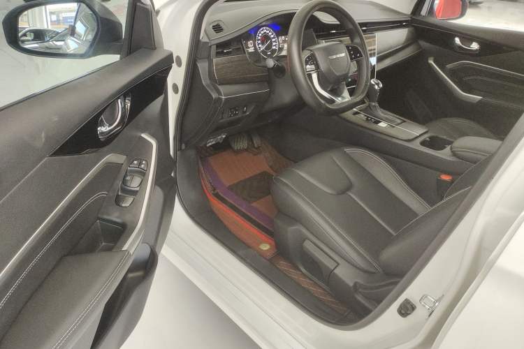 Used Venucia D60 2023 PLUS 1.6L XL CVT Yue Ling Edition
