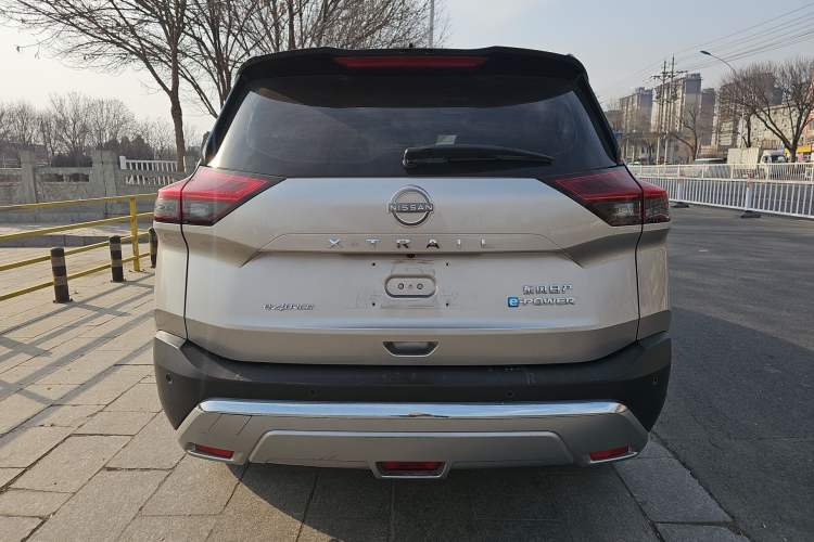 Used Nissan X-Trail 2023 e-POWER Ultra-Hybrid Dual-Motor All-Wheel-Drive Luxury Edition
