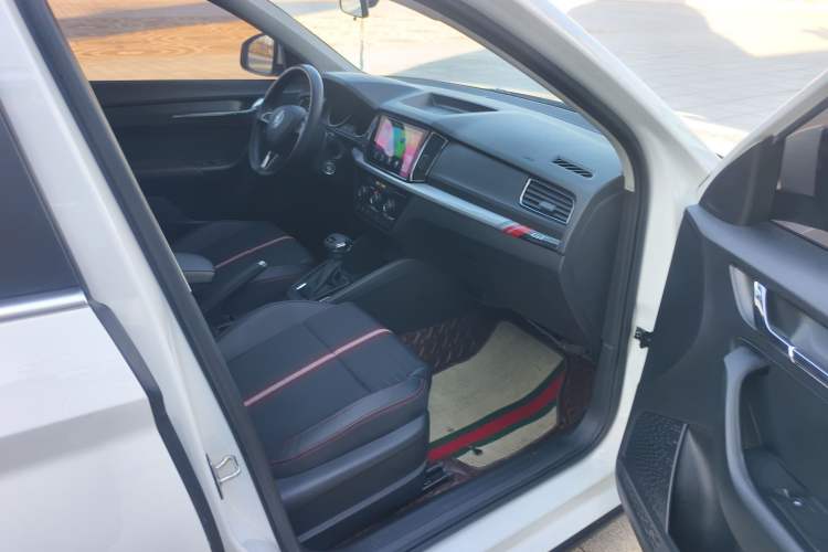 Used Skoda Kamiq 2020 GT 1.5L Automatic Flagship Model China VI Standard Interior 7