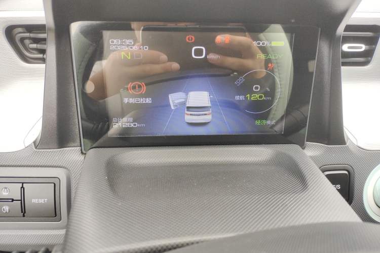 Used Wuling Hongguang MINIEV 2021 Macaron Fashion Model Lithium Iron Phosphate