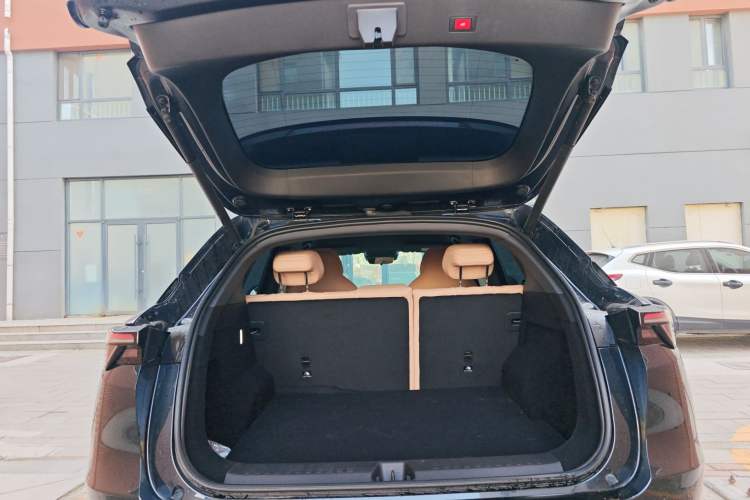 Used ARCFOX Alpha T5 2025 520 PRO