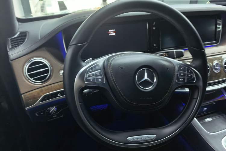 Used Mercedes-Benz S-Class 2014 S 320 L Luxury Model Interior 4