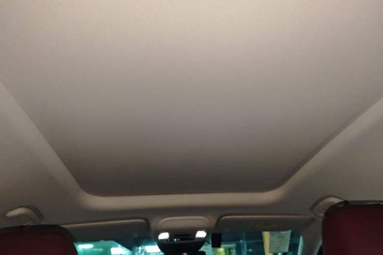 Used Buick Envision 2025 Encore Plus 28T Two-Wheel-Drive Platinum Edition Interior 5