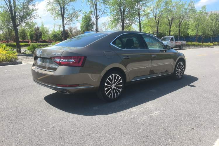 Used Skoda Superb 2018 TSI330 DSG Luxury Edition China V Standard Rear Right 45 Deg