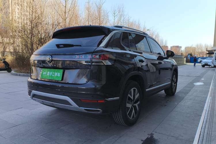 Used Volkswagen Tayron 2025 Facelifted Model, Popular Version, 300TSI Rear Right 45 Deg