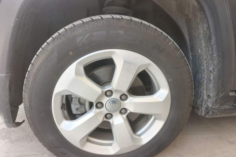 Used Jeep Compass 2019 220T Automatic Family Edition
