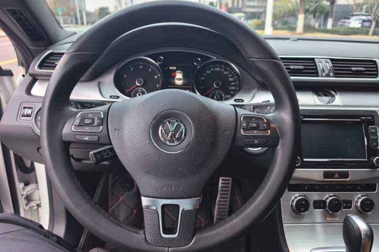 Used Volkswagen FAW-Volkswagen CC 2016 1.8TSI Luxury Model
