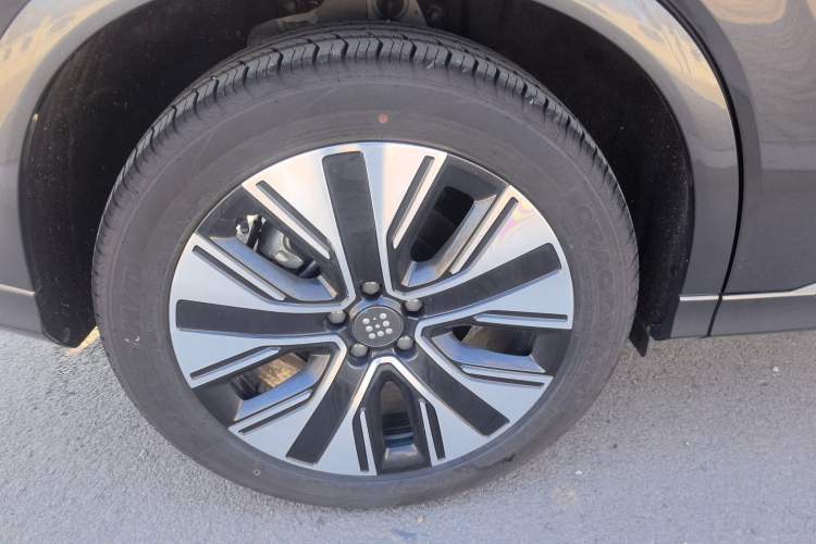 Used Landian E5 PLUS 2026 Model 165km Long-Range First-Adoption Version Ultra 7-seater