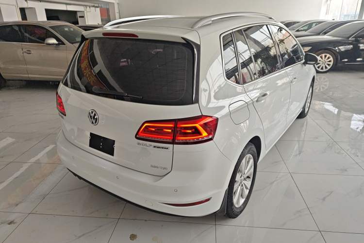 Used Volkswagen Golf Sportsvan 2016 230TSI Automatic Trend Edition Exterior 3