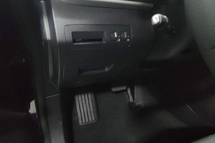 Used BYD Song MAX 2019 1.5T Automatic SmartConnect ZhiLian RuiDong Edition with 6 Seats China VI Standard