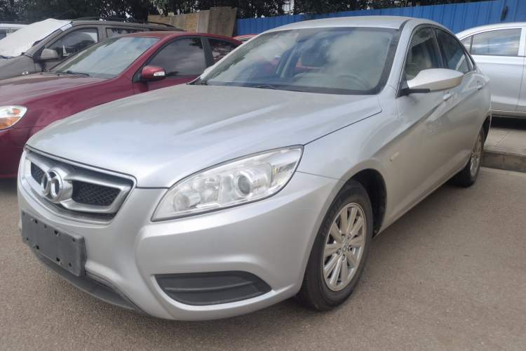Used BAIC Senova D50 2014 1.5L manual standard version