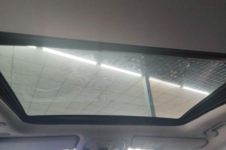 Used Jeep Cherokee 2019 2.0T Four-Wheel Drive Exploration Edition + Autonomous Driving Smart Package China V
