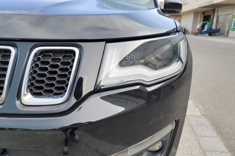 Used Jeep Compass 2020 220T Automatic Leading Edition