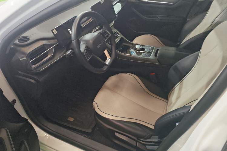 Used BYD Destroyer 05 2024 HONOR Edition DM-i 55KM Luxury Model