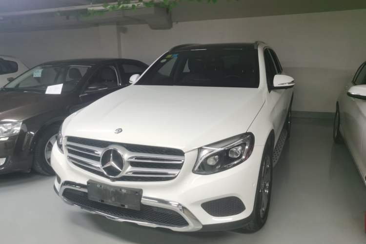 Used Mercedes-Benz GLC 2016 GLC 300 4MATIC Dynamic Model
