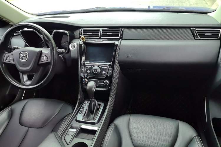 Used JMC Yusheng S330 2016 1.5L GTDi Automatic Two-Wheel Drive Fashion Edition
