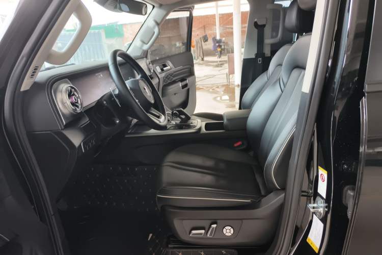 Used Tank 300 2021 City Edition 2.0T—Truly Stylish Left Front Seat