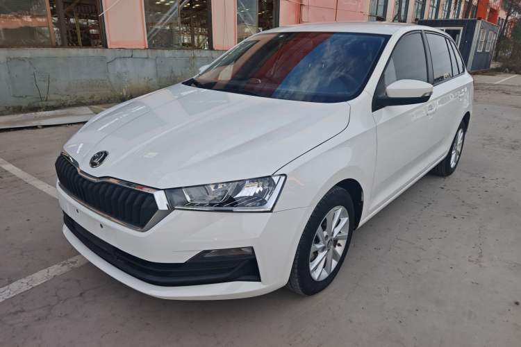 Used Skoda Rapid Spaceback 2020 1.5L Automatic Standard Edition