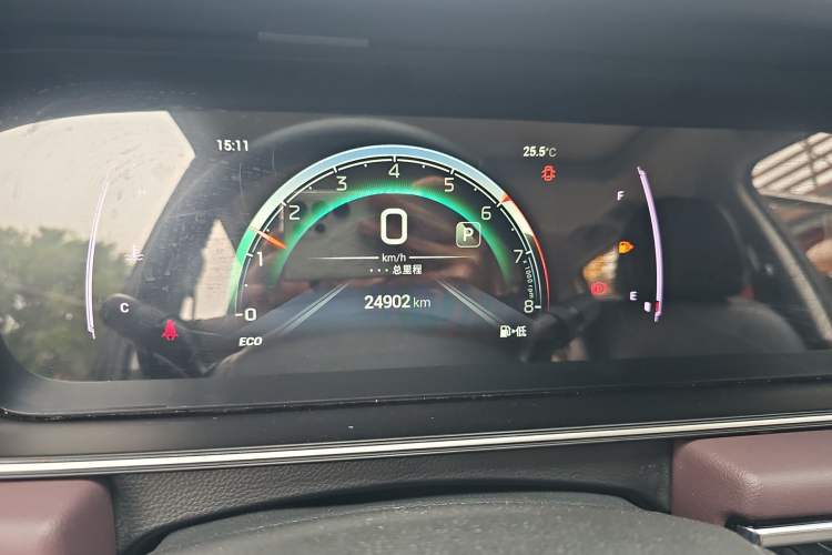 Used GAC Trumpchi M6 2023 PRO 270T DCT Luxury Edition Odometer Close Up