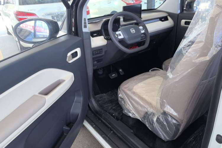 Used Chery New Energy QQ Ice Cream 2024 Facelifted 205km Sundae