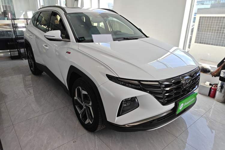 Used Hyundai Tucson 2023 Tucson L 1.5T Automatic Two-Wheel Drive DLX Luxury Edition Exterior 2