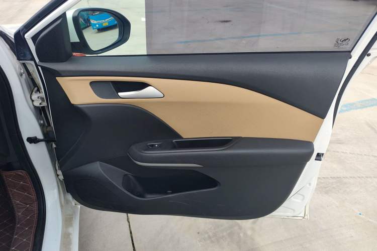 Used Chevrolet Monza 2021 320 Automatic Enjoyment Sunroof Edition Interior 6