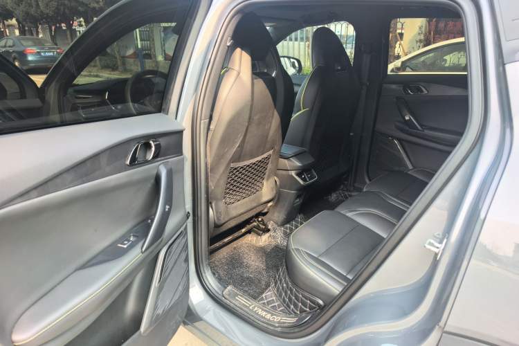 Used Lynk & Co 06 2023 Remix 1.5T Dynamic Halo
