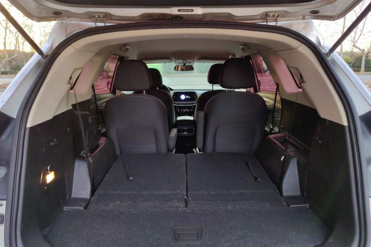 Used JETOUR X90 2019 1.6T DCT Yue Lü Edition 6 Seats China VI Standard Trunk