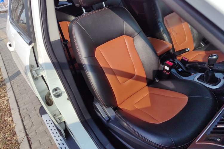 Used JAC Refine S5 2013 2.0T Manual New Edition