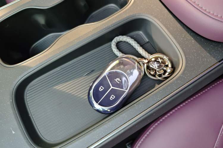 Used Nio ET5T 2024 75kWh Touring Interior 1