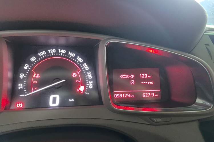 Used DS 5LS 2014 1.6T Elegant Version THP160
