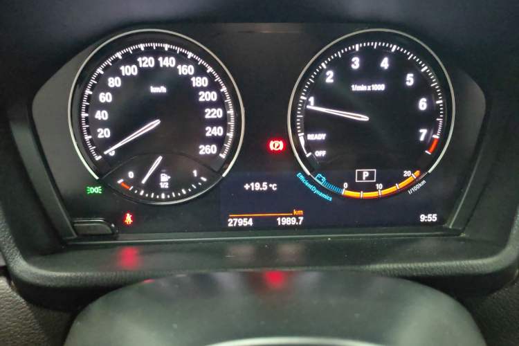 Used BMW X1 2022 sDrive25Li Leading Model Odometer Close Up