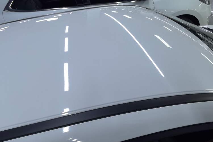 Used ORA iQ 2018 Smart Connectivity Model