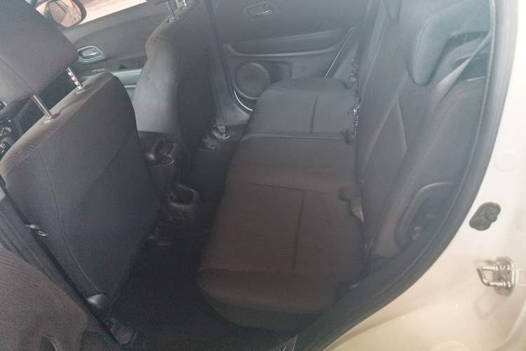 Used Honda XR-V 2015 1.5L LXi CVT Classic Edition Interior 2