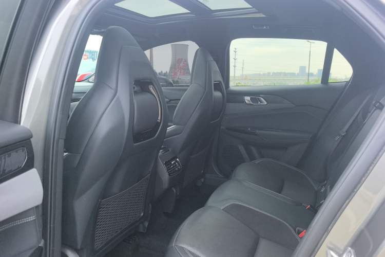 Used Lynk & Co 03 2022 1.5TD DCT JingPro Left Rear Seat