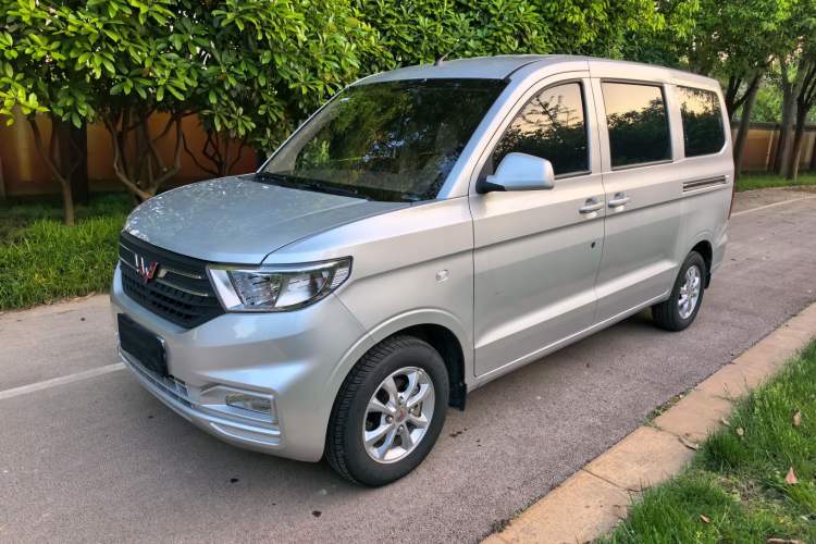 Used Wuling Hongguang V 2022 1.5L Enjoy Edition Hydraulic Power Steering LAR