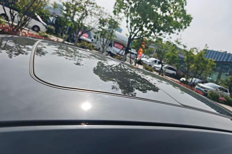 Used Geely Auto Preface 2023 2.0TD Prestige Version Roof