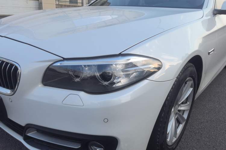 Used BMW 5 Series (Import) 2015 520i Elegant Edition