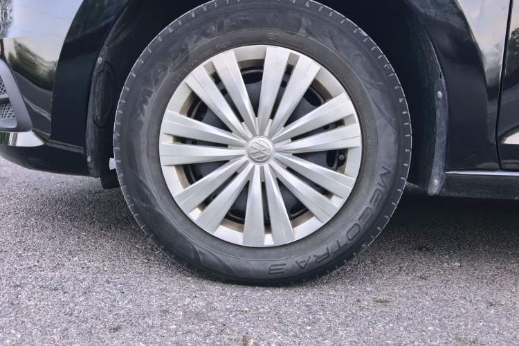 Used Volkswagen Santana 2021 1.5L Manual Fashion Edition Exterior 5